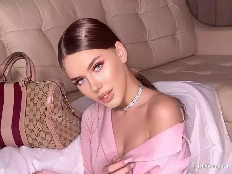 Olga Profile image 1