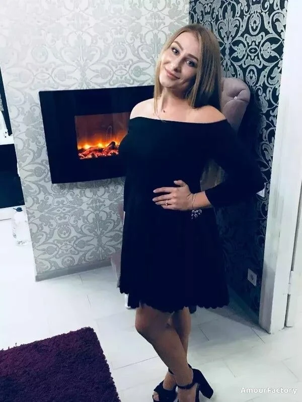 Aleksandra Profile image 4